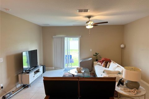 Casa en venta en Wesley Chapel, Florida, 6 dormitorios, 239.69 m2 № 1840682 - foto 8