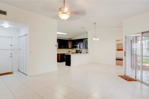 Villa ou maison à vendre à Plantation, Floride: 3 chambres, 127.83 m2 № 1975251 - photo 22