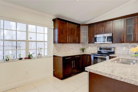 Villa ou maison à vendre à Plantation, Floride: 3 chambres, 127.83 m2 № 1975251 - photo 16