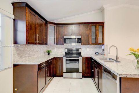 Villa ou maison à vendre à Plantation, Floride: 3 chambres, 127.83 m2 № 1975251 - photo 17