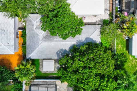 Villa ou maison à vendre à Plantation, Floride: 3 chambres, 127.83 m2 № 1975251 - photo 9