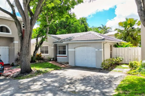 Villa ou maison à vendre à Plantation, Floride: 3 chambres, 127.83 m2 № 1975251 - photo 6