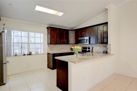 Villa ou maison à vendre à Plantation, Floride: 3 chambres, 127.83 m2 № 1975251 - photo 15