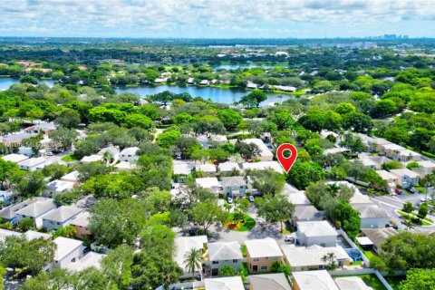 Villa ou maison à vendre à Plantation, Floride: 3 chambres, 127.83 m2 № 1975251 - photo 4