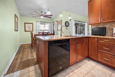 House in Port Charlotte, Florida 3 bedrooms, 134.8 sq.m. № 1539883 - photo 22
