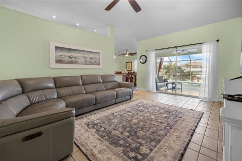 House in Port Charlotte, Florida 3 bedrooms, 134.8 sq.m. № 1539883 - photo 16