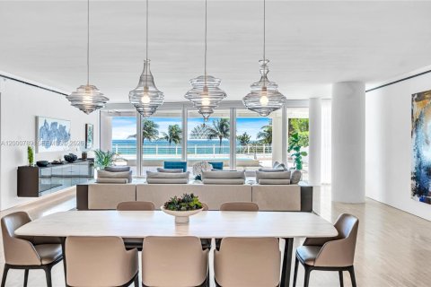 Condominio en venta en Surfside, Florida, 5 dormitorios, 532.24 m2 № 2066540 - foto 10