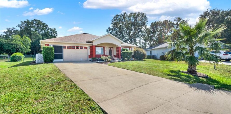 Villa ou maison à Ocala, Floride 3 chambres, 163.79 m2 № 1429515