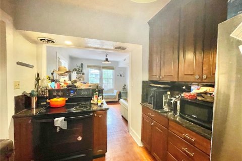 Propiedad comercial en venta en Gainesville, Florida, 4 dormitorios, 181.9 m2 № 1677531 - foto 6