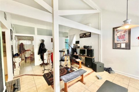 Propiedad comercial en venta en Gainesville, Florida, 4 dormitorios, 181.9 m2 № 1677531 - foto 19