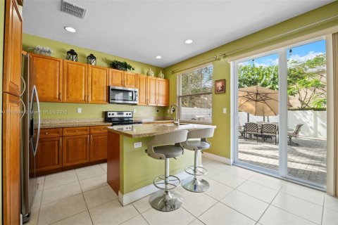 Villa ou maison à vendre à Tamarac, Floride: 3 chambres, 152.55 m2 № 1987686 - photo 5