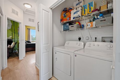 Villa ou maison à vendre à Tamarac, Floride: 3 chambres, 152.55 m2 № 1987686 - photo 14