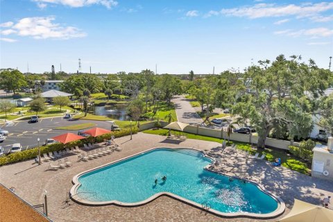 Condo in Clearwater, Florida, 2 bedrooms  № 1622864 - photo 26