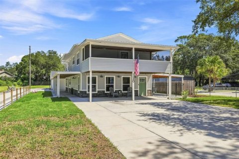 House in Safety Harbor, Florida 4 bedrooms, 258.27 sq.m. № 2302704