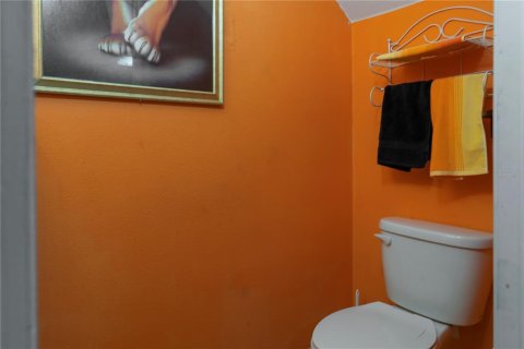 Townhouse in Gibsonton, Florida 3 bedrooms, 137.31 sq.m. № 1543857 - photo 12