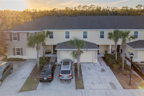 Townhouse in Gibsonton, Florida 3 bedrooms, 137.31 sq.m. № 1543857 - photo 2