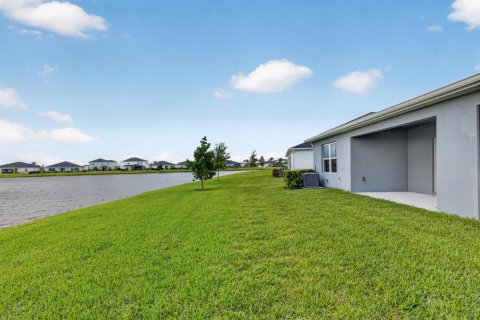 Apartment in Port St. Lucie, Florida 3 bedrooms, 139.63 sq.m. № 2083416 - photo 8
