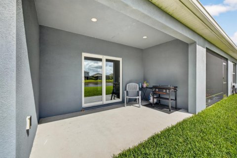 Apartment in Port St. Lucie, Florida 3 bedrooms, 139.63 sq.m. № 2083416 - photo 9