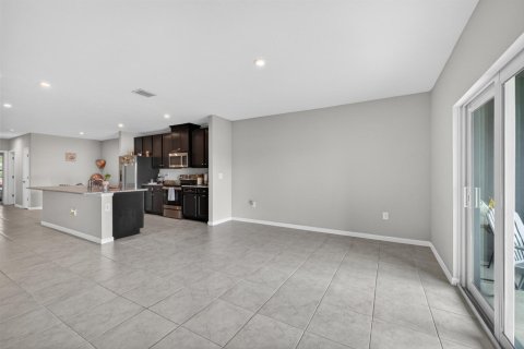 Apartment in Port St. Lucie, Florida 3 bedrooms, 139.63 sq.m. № 2083416 - photo 21