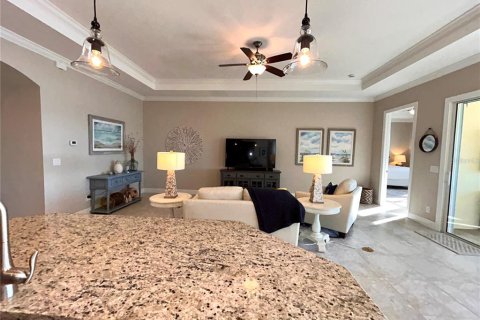 Villa ou maison à vendre à Bradenton, Floride: 3 chambres, 188.96 m2 № 2127852 - photo 14