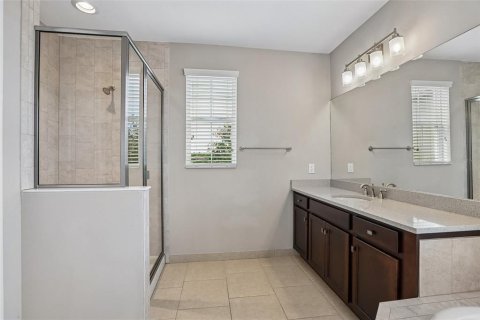 Casa en venta en Wesley Chapel, Florida, 5 dormitorios, 380.34 m2 № 2383514 - foto 30