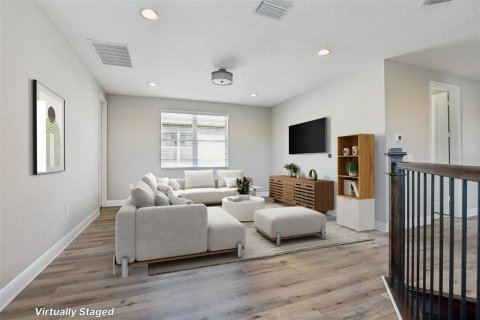 Casa en venta en Wesley Chapel, Florida, 5 dormitorios, 380.34 m2 № 2383514 - foto 22
