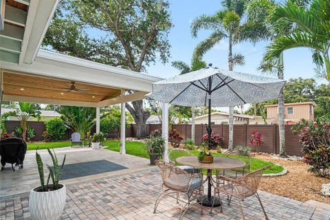 Casa en venta en Sarasota, Florida, 3 dormitorios, 92.9 m2 № 2234788 - foto 3