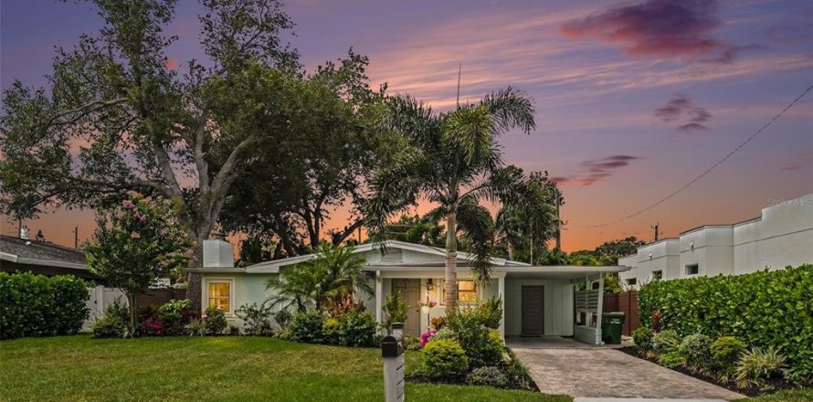 Casa en Sarasota, Florida 3 dormitorios, 92.9 m2 № 2234788