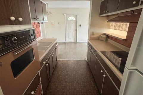 Villa ou maison à vendre à Tampa, Floride: 3 chambres, 122.26 m2 № 2407067 - photo 4