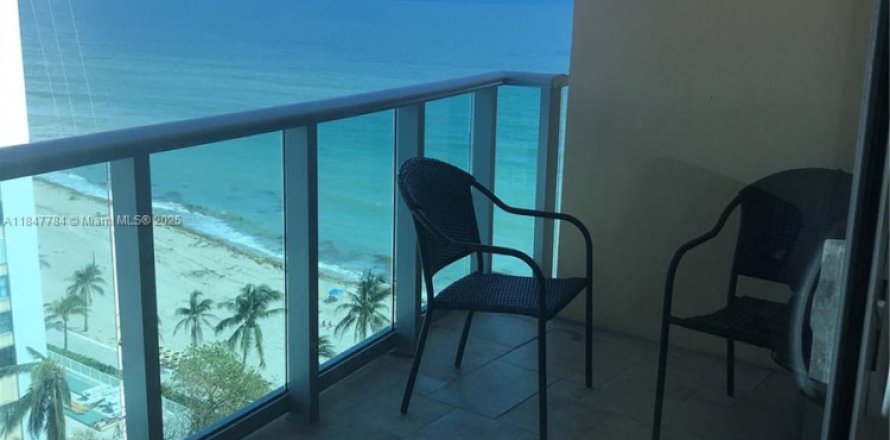 Studio à Condo à Hollywood, Floride № 1848374