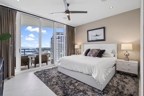 Copropriété à vendre à Saint Petersburg, Floride: 3 chambres, 218.69 m2 № 1910839 - photo 15