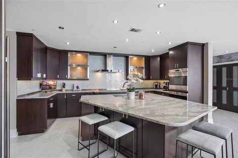 Copropriété à vendre à Saint Petersburg, Floride: 3 chambres, 218.69 m2 № 1910839 - photo 9