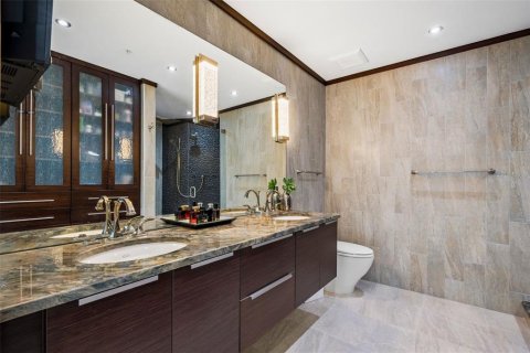 Copropriété à vendre à Saint Petersburg, Floride: 3 chambres, 218.69 m2 № 1910839 - photo 22