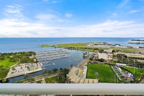Copropriété à vendre à Saint Petersburg, Floride: 3 chambres, 218.69 m2 № 1910839 - photo 1