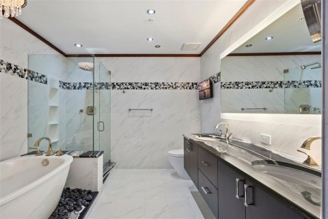 Copropriété à vendre à Saint Petersburg, Floride: 3 chambres, 218.69 m2 № 1910839 - photo 26