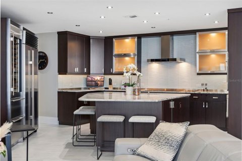 Copropriété à vendre à Saint Petersburg, Floride: 3 chambres, 218.69 m2 № 1910839 - photo 13