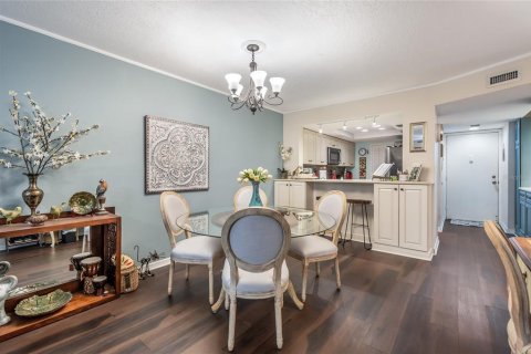 Condominio en venta en Tarpon Springs, Florida, 2 dormitorios, 90.12 m2 № 2142091 - foto 14