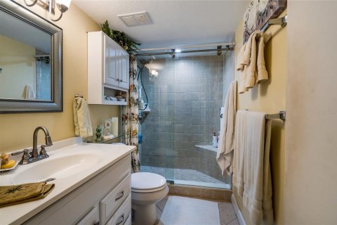 Condominio en venta en Tarpon Springs, Florida, 2 dormitorios, 90.12 m2 № 2142091 - foto 29