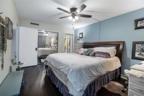 Condominio en venta en Tarpon Springs, Florida, 2 dormitorios, 90.12 m2 № 2142091 - foto 28