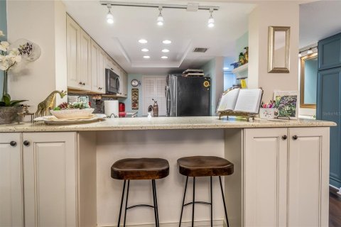 Condominio en venta en Tarpon Springs, Florida, 2 dormitorios, 90.12 m2 № 2142091 - foto 18
