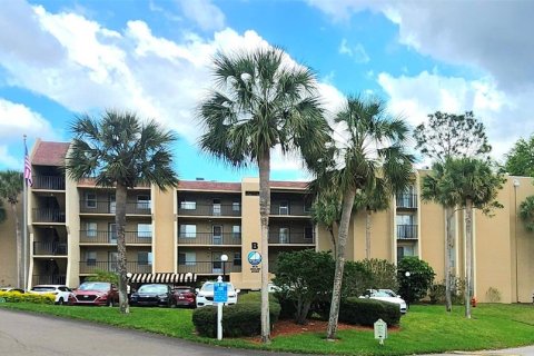 Condominio en venta en Tarpon Springs, Florida, 2 dormitorios, 90.12 m2 № 2142091 - foto 4
