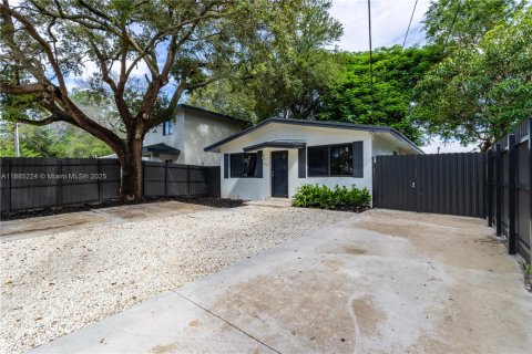 Villa ou maison à vendre à Miami, Floride: 3 chambres, 97.55 m2 № 1977307 - photo 20