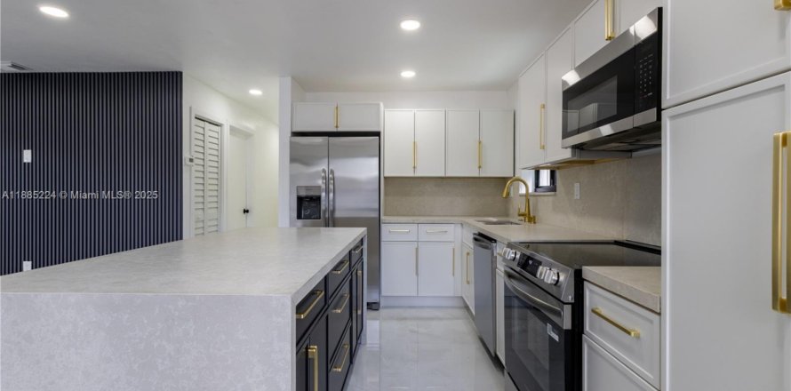 Villa ou maison à Miami, Floride 3 chambres, 97.55 m2 № 1977307