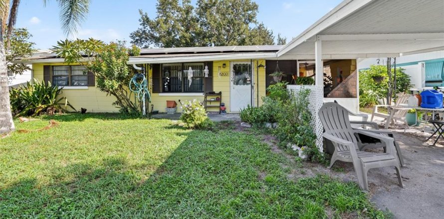 House in Lakeland, Florida 2 bedrooms, 78.04 sq.m. № 1872976