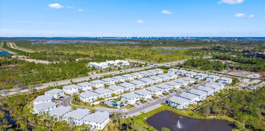 Townhouse in Jensen Beach, Florida 3 bedrooms, 167.97 sq.m. № 984064