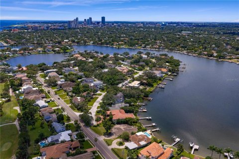 Terreno en venta en Saint Petersburg, Florida № 1910443 - foto 30