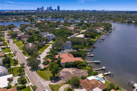 Terreno en venta en Saint Petersburg, Florida № 1910443 - foto 19