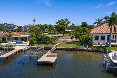Terreno en venta en Saint Petersburg, Florida № 1910443 - foto 7