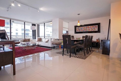 Copropriété à louer à Key Biscayne, Floride: 2 chambres, 133.31 m2 № 2002571 - photo 2