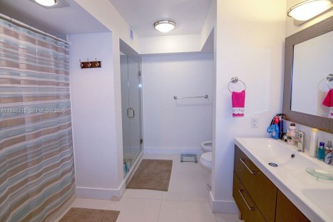 Copropriété à louer à Key Biscayne, Floride: 2 chambres, 133.31 m2 № 2002571 - photo 7